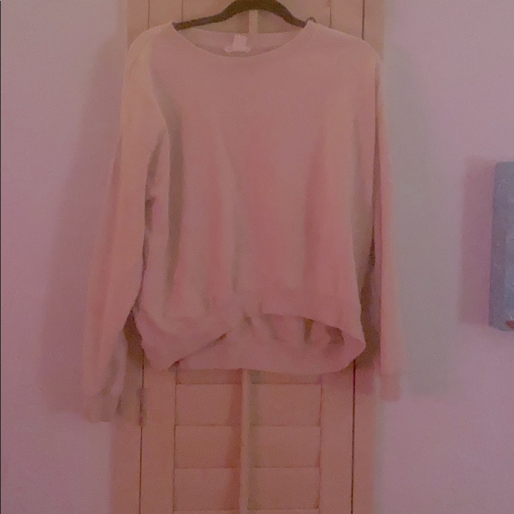 Sweatshirt
